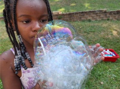 Private Montessori schools near me promoting early development