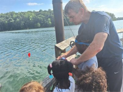 Private Montessori schools near me promoting early development